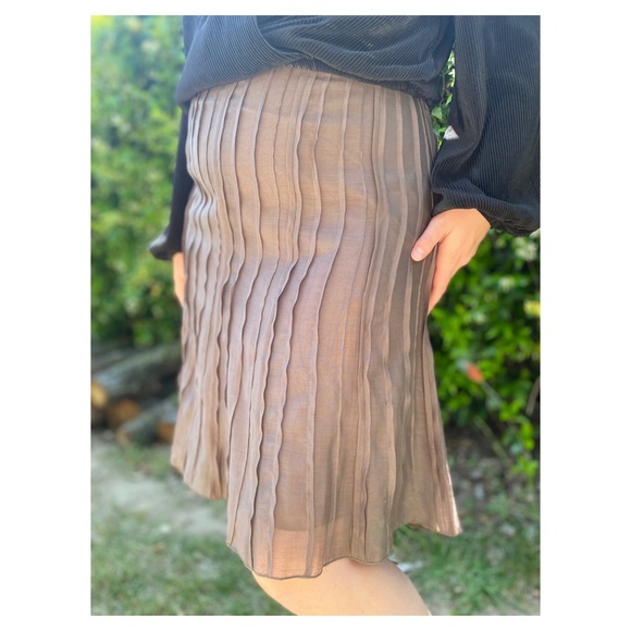 Nic + Zoe NWT Pleated Mushroom Colored Skirt - Picture 2 of 8
